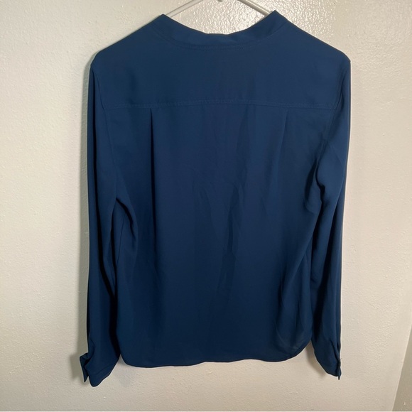 Nine West V-Neck Blouse 2 Chest Pocket Blue S - Picture 7 of 11